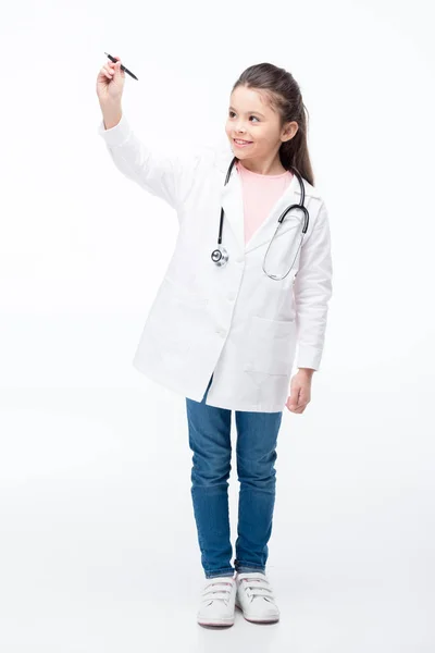 Chica en traje de médico - foto de stock
