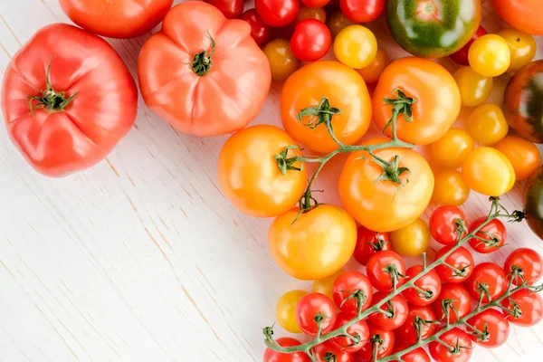 Frische reife Tomaten — Stockfoto