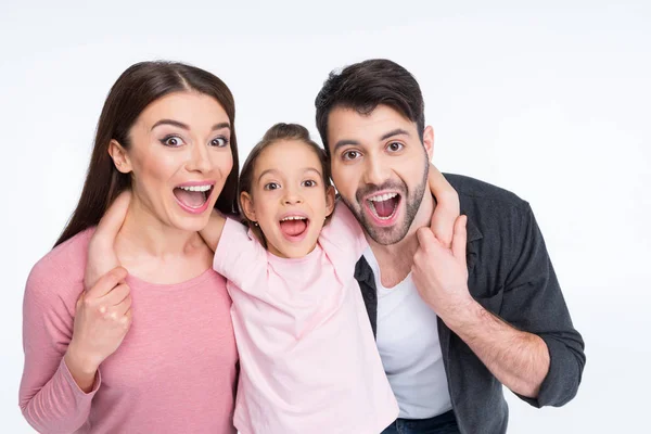 Aufgeregte junge Familie — Stockfoto