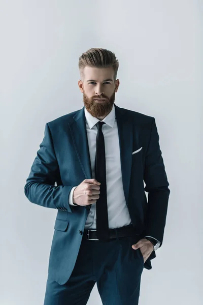Elegante hombre de negocios barbudo - foto de stock