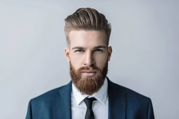 Elegante hombre de negocios barbudo — Stock Photo