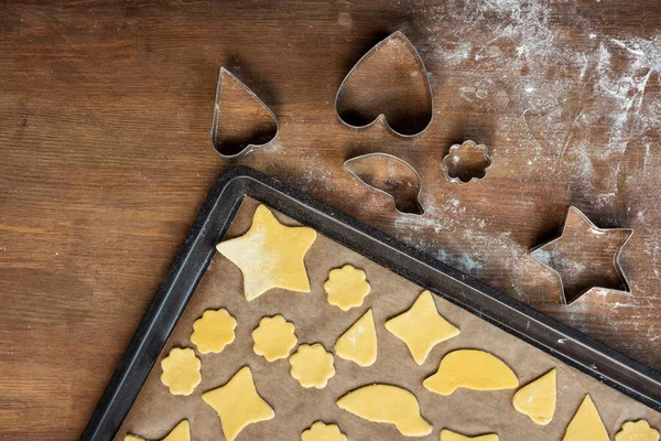 Roh geformte Kekse — Stockfoto
