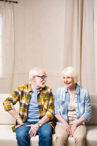 Happy senior couple — Stock Photo