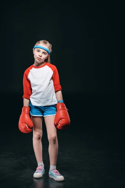 Дівчина в боксерських рукавичках — стокове фото