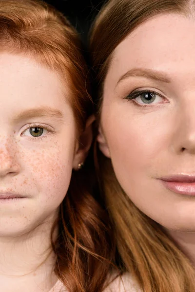 Beautiful mother and daughter — Stock Photo