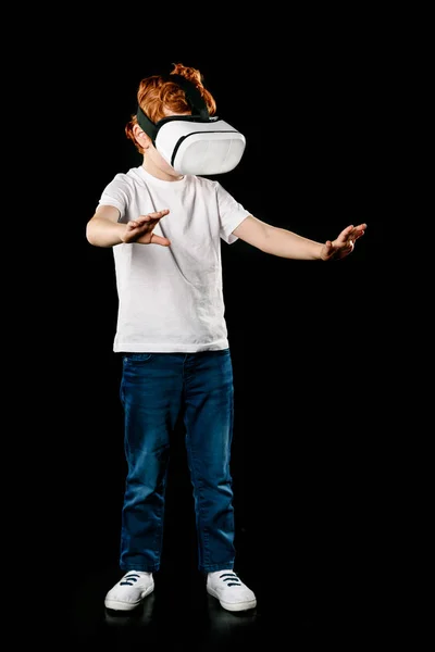 Ragazzo in realtà virtuale auricolare — Foto stock