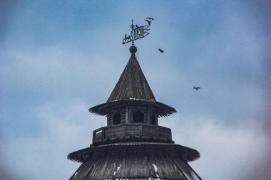 Pskov Kremlin 'in antik duvarları. - Rusya. Ocak 2019.