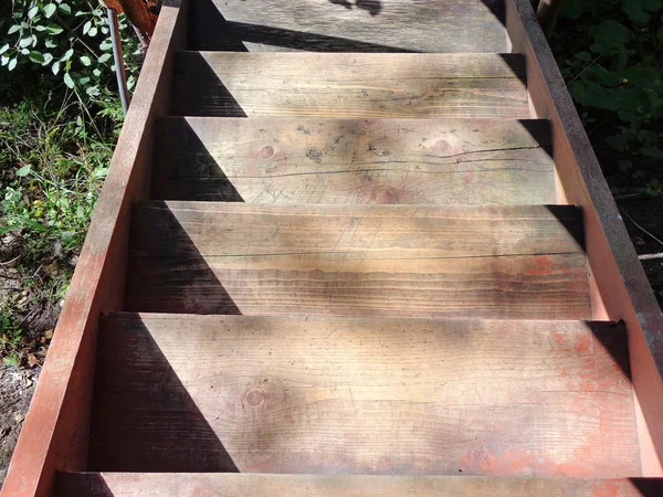 La escalera de madera —  Fotos de Stock