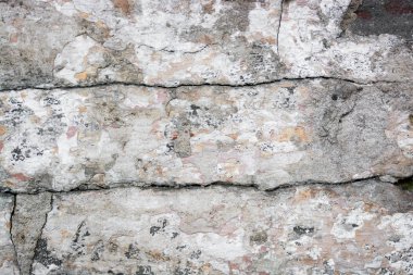 Siyah arka planda ateş alevi.