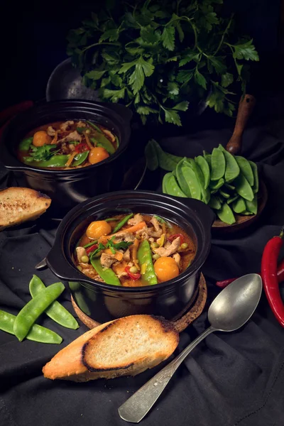 Fricaso Ternera Con Verduras Mesa —  Fotos de Stock