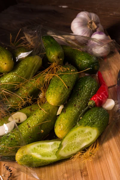 Pepinos de sal almacenados brevemente — Foto de Stock