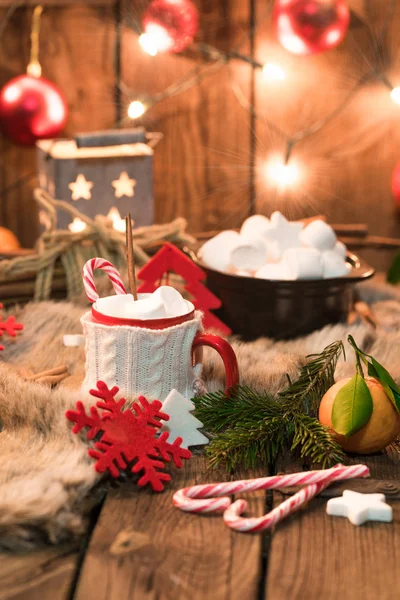 Heiße Schokolade mit Marshmallows — Stockfoto