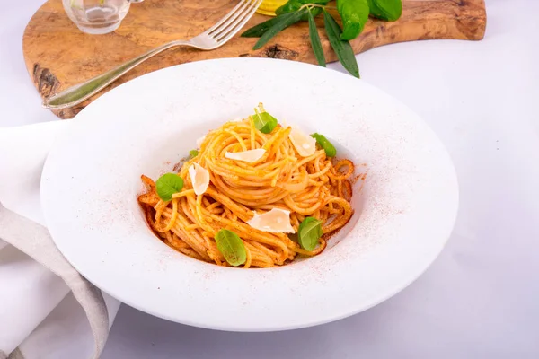 Pasta met Parmezaanse kaas — Stockfoto