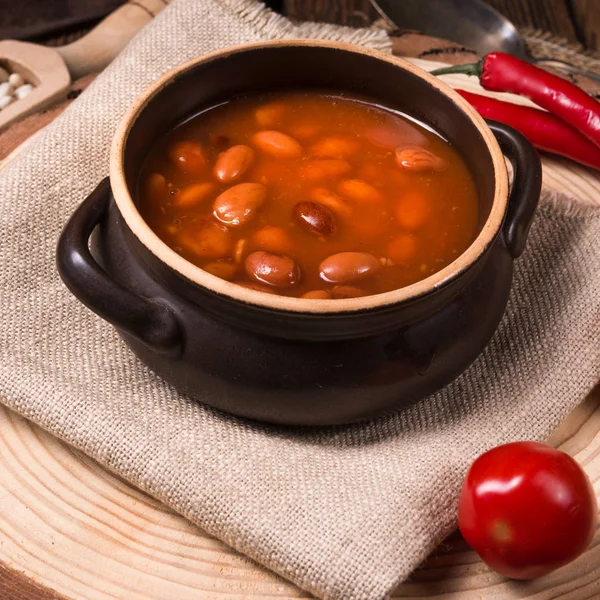 Beans with tomato sauce — Stock Photo, Image