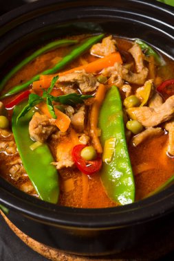 Ev yapımı sebze çorbası