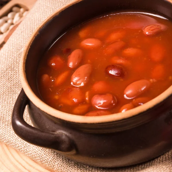 ピリッと辛いトマトソース豆 — ストック写真