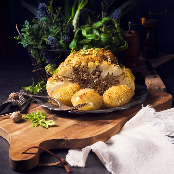 Stuffed kembang kol dengan kentang — Stok Foto