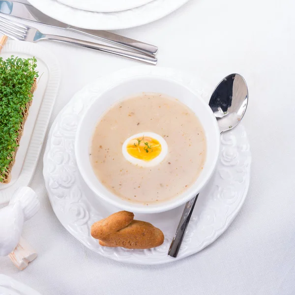 ポーランドのイースターのスープ — ストック写真