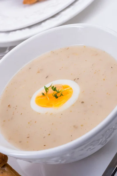 Польский пасхальный суп — стоковое фото