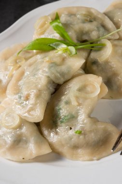 vahşi sarımsaklı köfte 