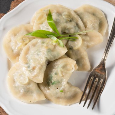 vahşi sarımsaklı köfte 