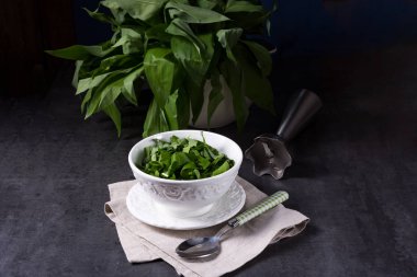  yabani sarımsak çizgili