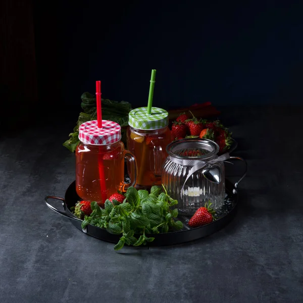 Tasty fresh rhubarb-strawberry-lemonade — Stock Photo, Image