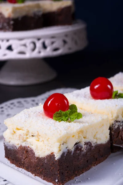 Chocolate cream cakes — Stock Photo, Image