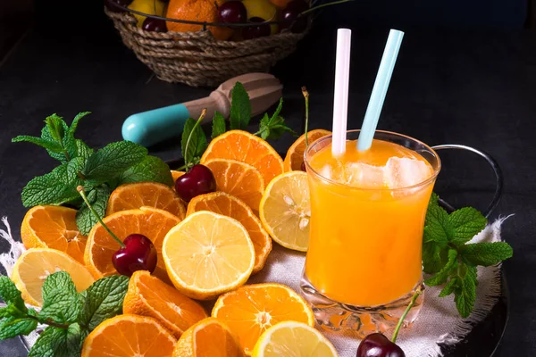 鲜橙色柠檬水 — 图库照片