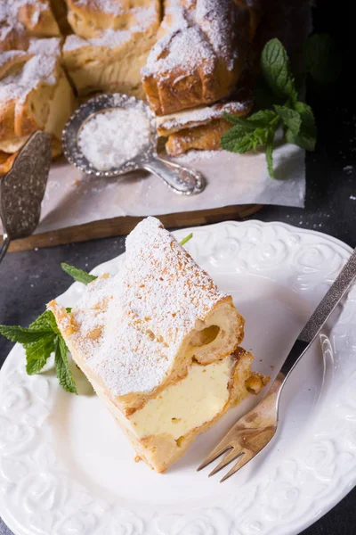 Карпатский кремовый пирог — стоковое фото