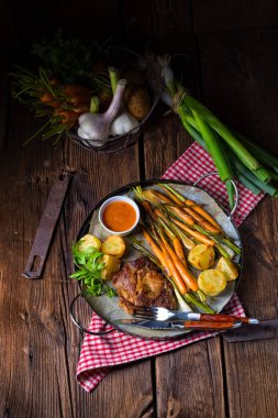 Sebzeli ızgara biftek