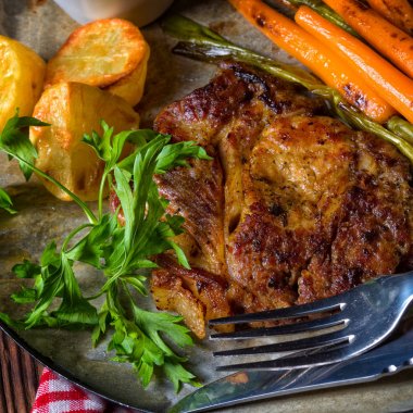 Sebzeli ızgara biftek