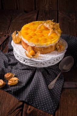 Physalis ile lezzetli pasta