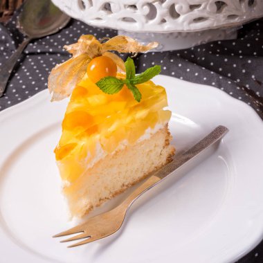 Physalis ile lezzetli pasta