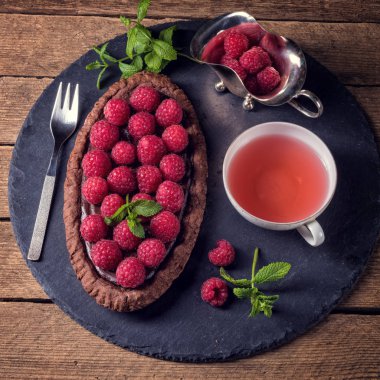 Ahududulu çikolatalı tart 