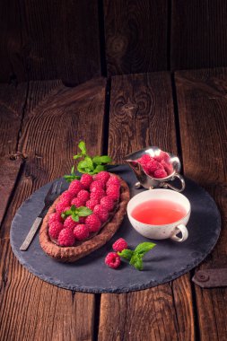 Ahududulu çikolatalı tart 