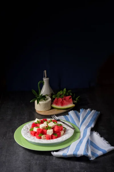 Griechischer Salat mit Wassermelone — Stockfoto