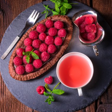 Ahududulu çikolatalı tart 