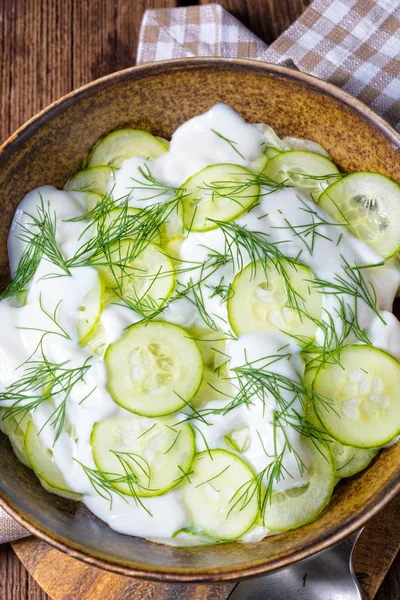 Cucumber salad with yogurt — Stock Photo, Image