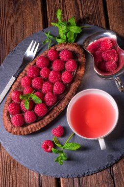 Ahududulu çikolatalı tart 