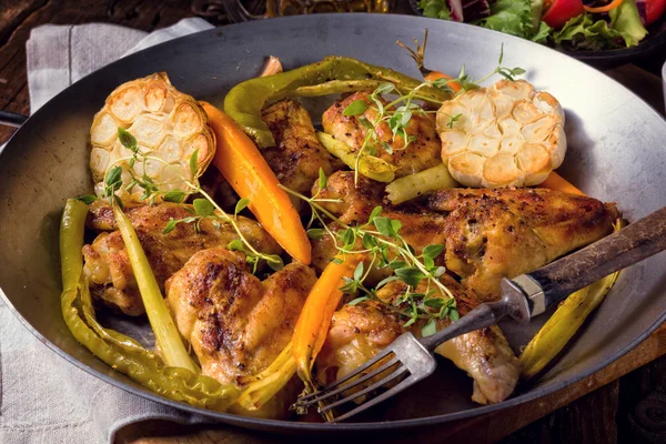 Grilled chicken wings — Stock Photo, Image