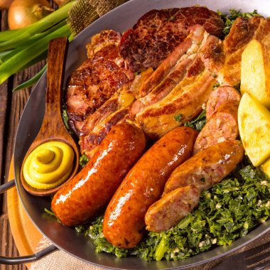 gruenkohl patates ve et Pan ile 