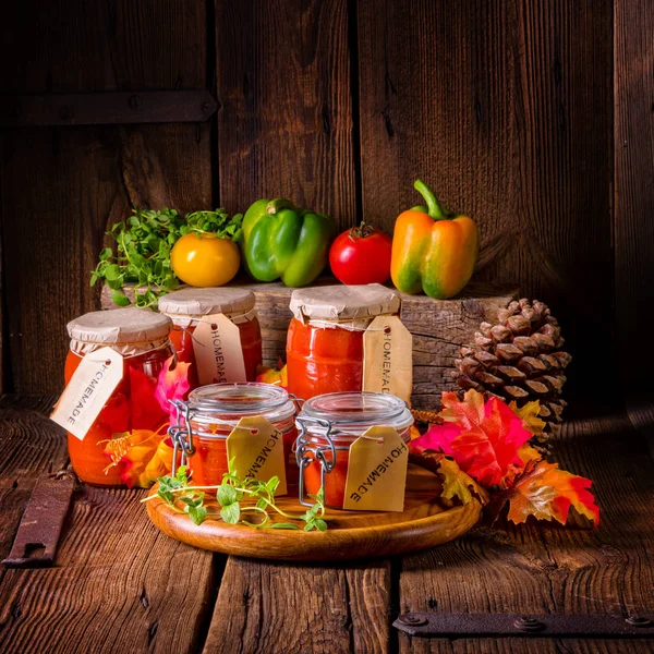 kavanoz ev yapımı sebze konserveler