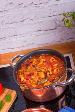 Chili con Carne in saucepan 