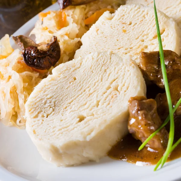 Gulaslı orijinal czech hamur tatlısı.
