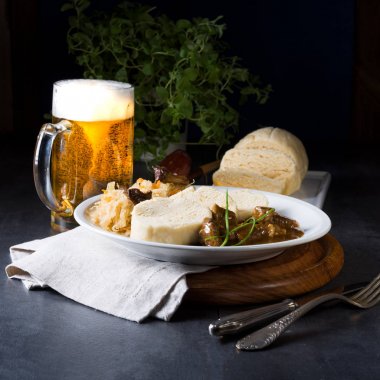 Gulaslı orijinal czech hamur tatlısı.