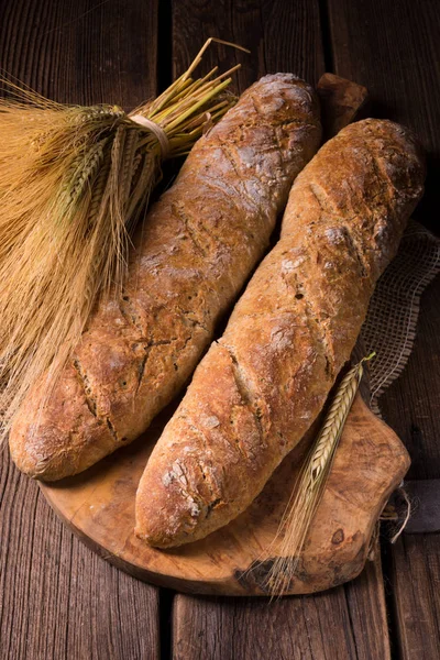Verse knapperige stokbrood — Stockfoto