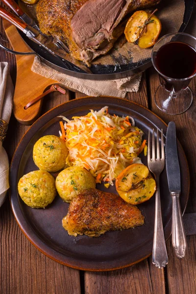 köfte tabakta ördek kızartma 