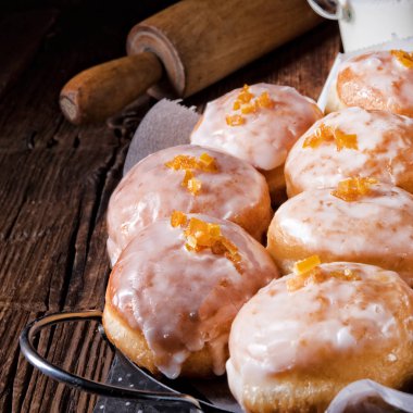 berliner donuts in metal pan 