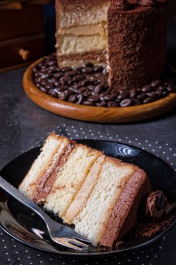 parça lezzetli çikolatalı kek